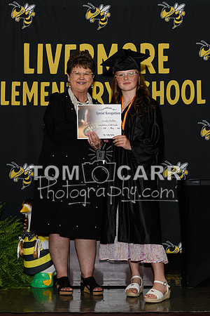 LES-Grad_051826-129