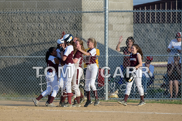 MCHS_Softball_051118-174
