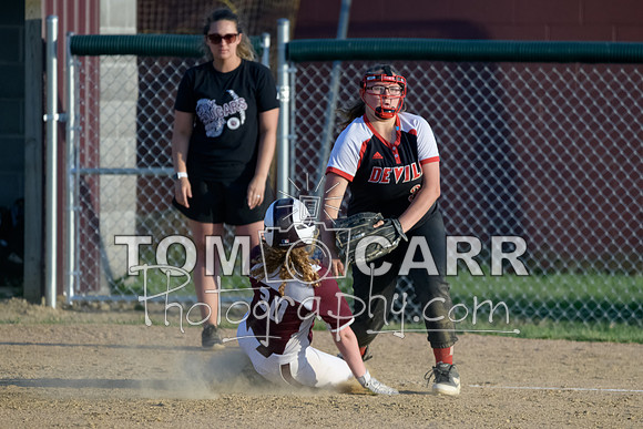 MCHS_Softball_051118-170