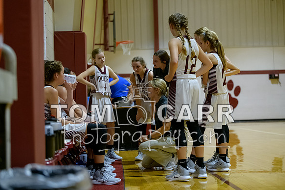 MCMS8G_Basketball_100418-180